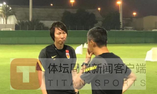 开云体登录-国足开启抵达沙迦后首训 备战越沙未来或一日两练